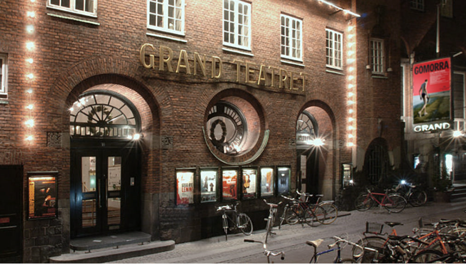 (c) Grand Teatret
